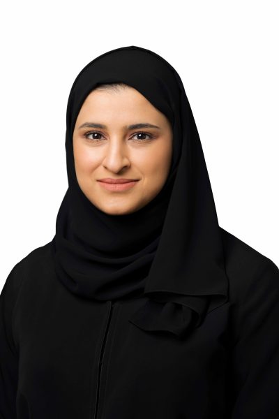 معالي سارة بنت يوسف الأميري - وزيرة التربية والتعليم Official portrait of Her Excellency Sara bint Yousef Al Amiri, Minister of Education